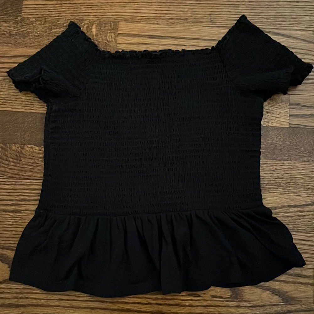 American Eagle Off The Shoulder Black Scrunch Peplum Top